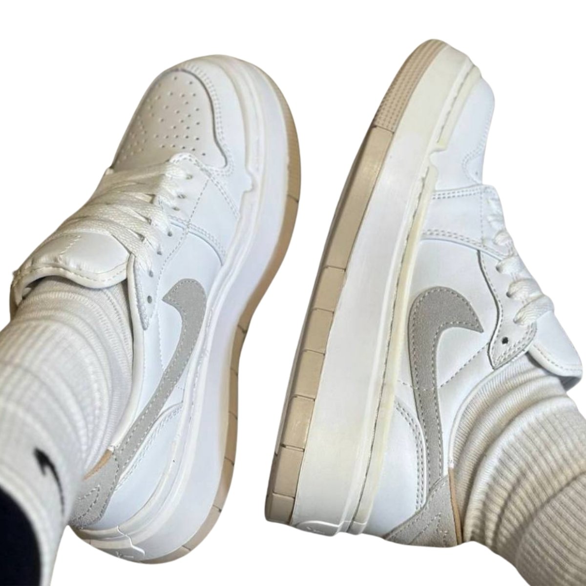 nike air jordan 1 low elevate para mujer color blanco de uso diario en Turbo Antioquia Colombia. Compra en onlineshoppingcenterg con envío rápido y pago contra entrega. 